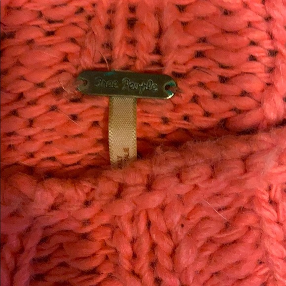 Sweater - Picture 2 of 6